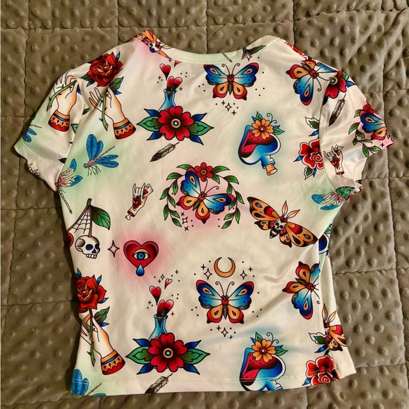 SHEIN Tops - Colorful Graphic Print T-Shirt